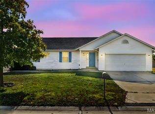 2625 Breezy Point Ln, O'Fallon, MO 63368