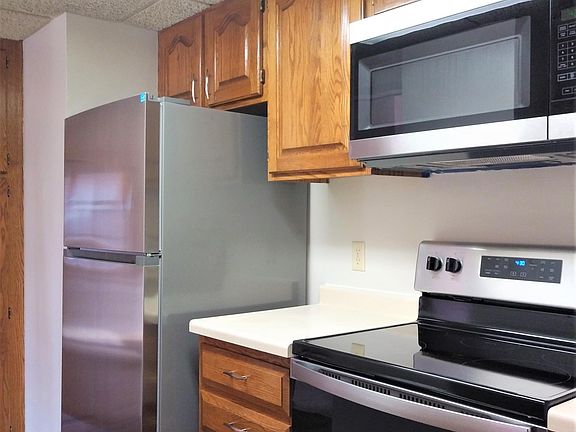 3rd image of 220 Broadway Ave S APT 1219