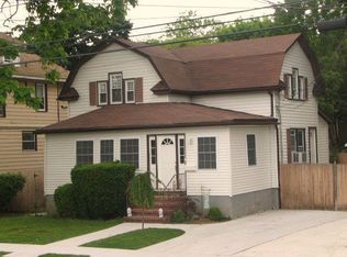 54 Nassau Ave, Freeport, NY 11520