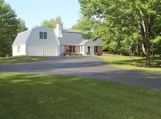 4490 13.75 Rd, Escanaba, MI 49829