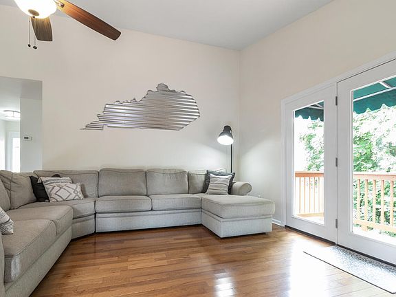 5th image of 331 Pollard Cir