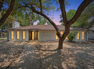 2105 Inverness Dr, Arlington, TX 76012