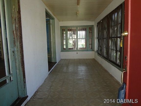3rd image of 310 Earl St