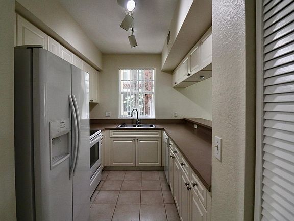 3rd image of 6474 W Sample Rd #6474