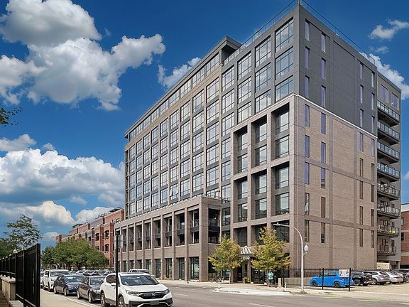 2nd image of 1216 W Jackson Blvd #218