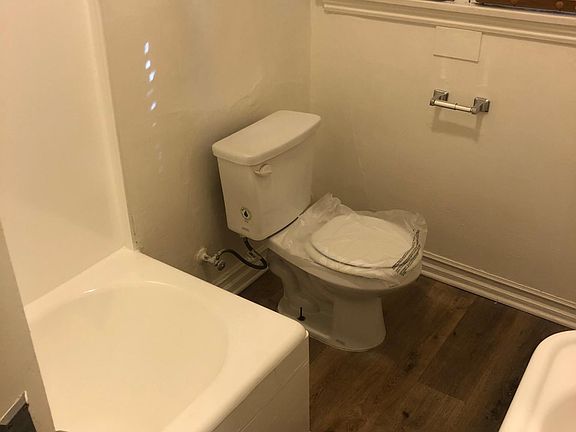 2nd image of 1005 N Alfred St APT 1