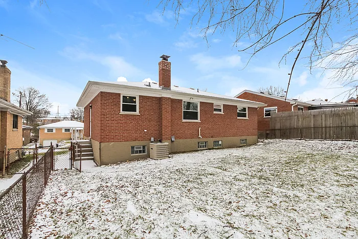 5325 Plumridge Dr — Photo 11