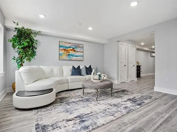 415 14th St #Penthouse, Union City, NJ 07087