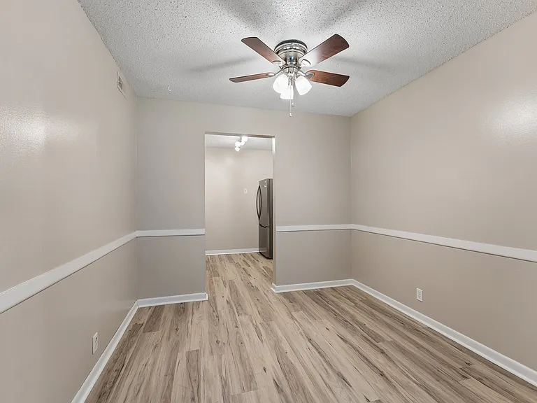 Grover Square Apartments — Photo 13