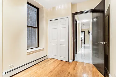 Rented by Safdie Realty Group