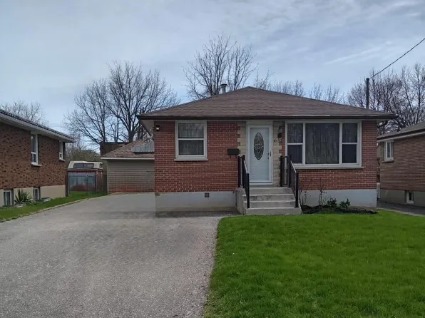 631 Crerar Ave, Oshawa, ON L1H 2W7