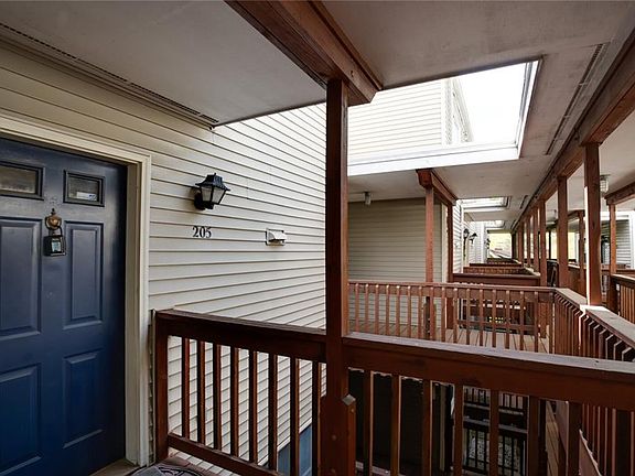 2nd image of 1301 Hampton Blvd APT 205
