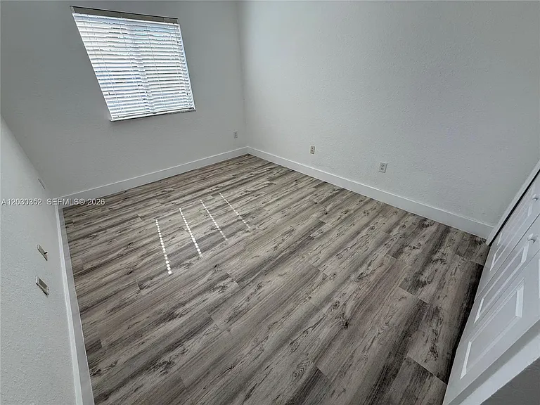 2250 SE 19th Ave — Photo 23