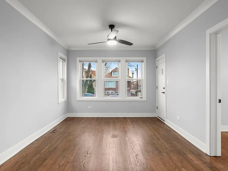 5542 W 64th St — Photo 18