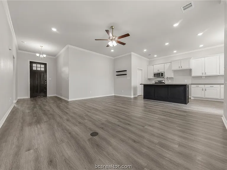 6219 Southern Cross Dr — Photo 3