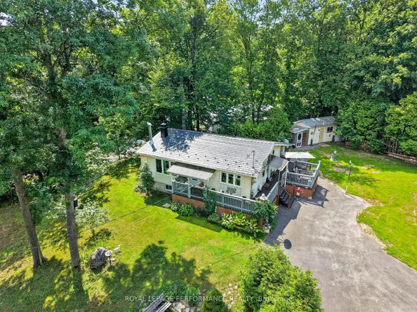 22197 Parkhill Cir, South Glengarry, ON K0C 1Z0