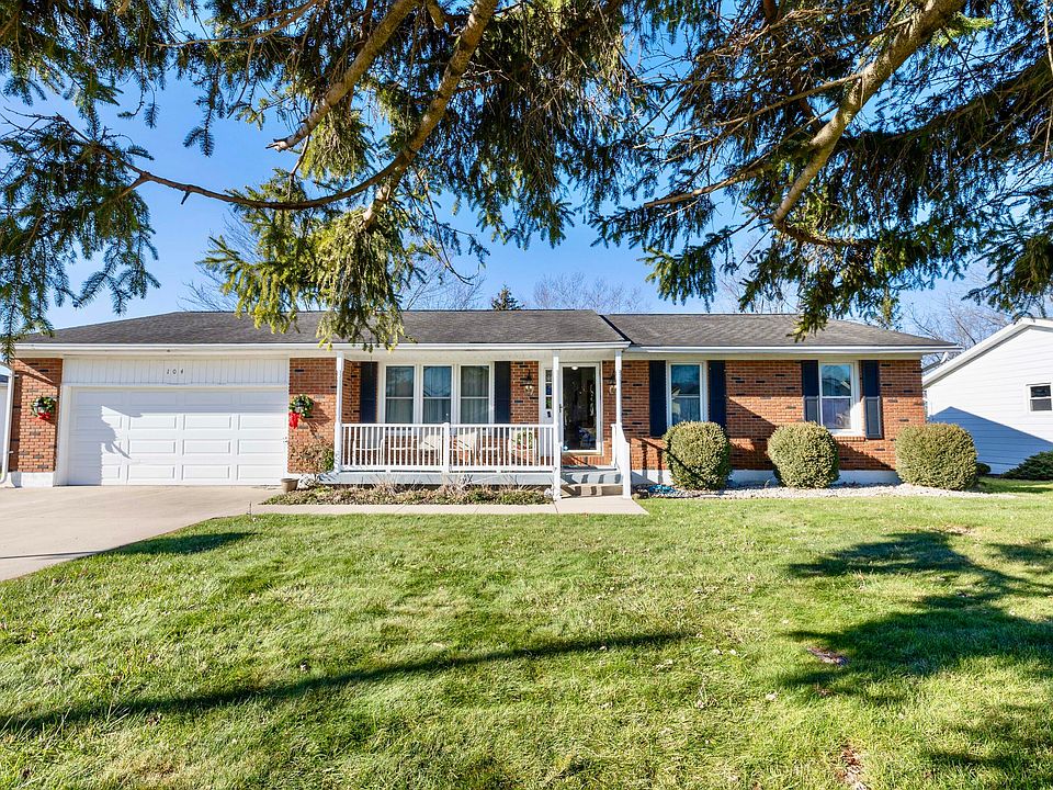 1st image of 104 S Heather Hill Dr