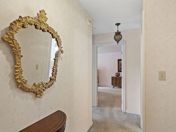 5th image of 1 Oak Brook Club Dr APT B303