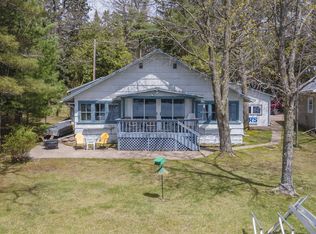 N2405 Long Cove Dr, Waupaca, WI 54981