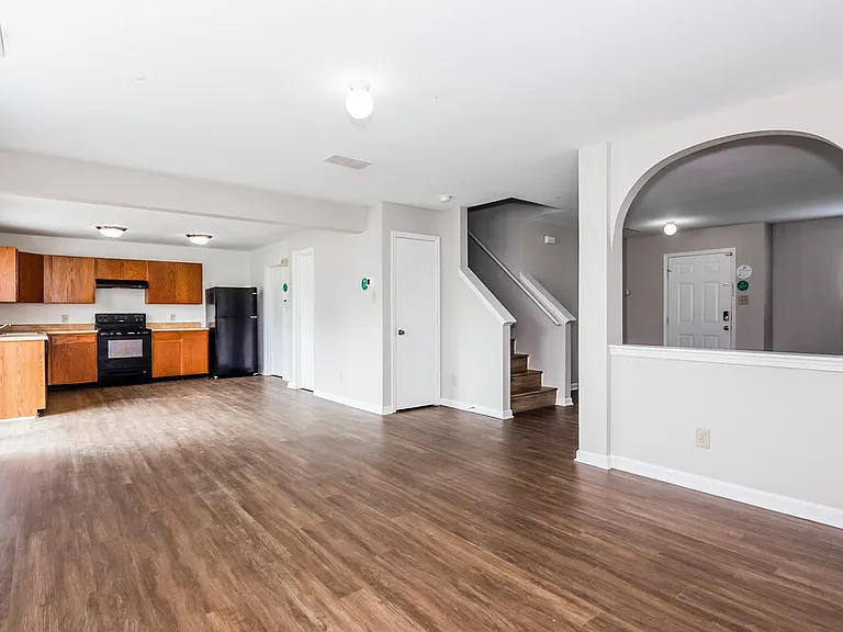 1605 Bray Dr — Photo 6
