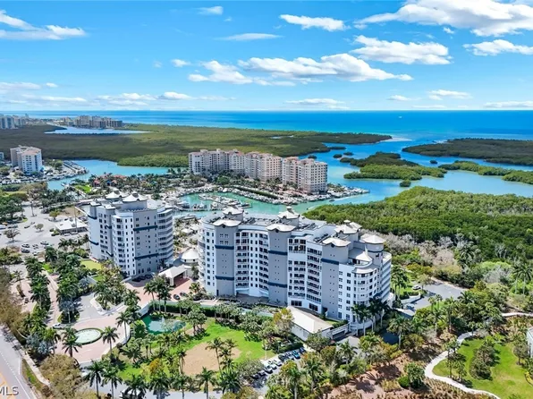 13675 Vanderbilt Dr Unit 406, Naples, FL 34110