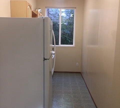 5th image of 1186 S Van Ness Ave APT 2