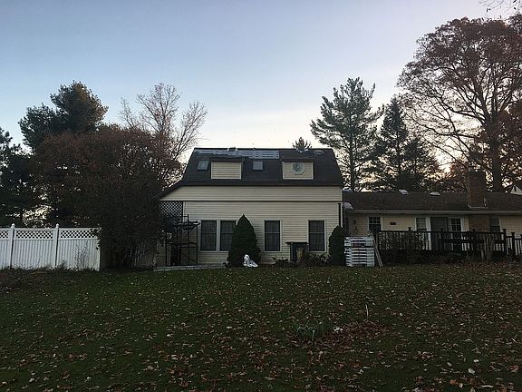 Reshingle with vapor barrier