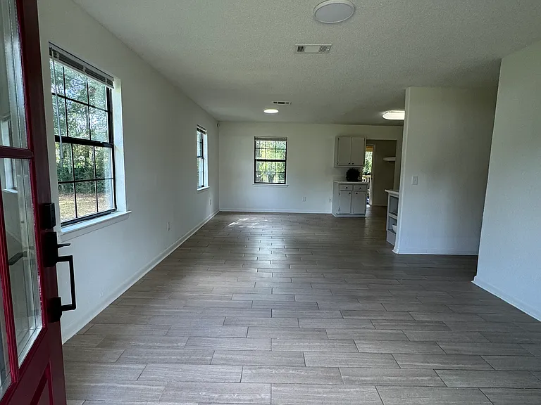 461 Benjulyn Rd — Photo 4