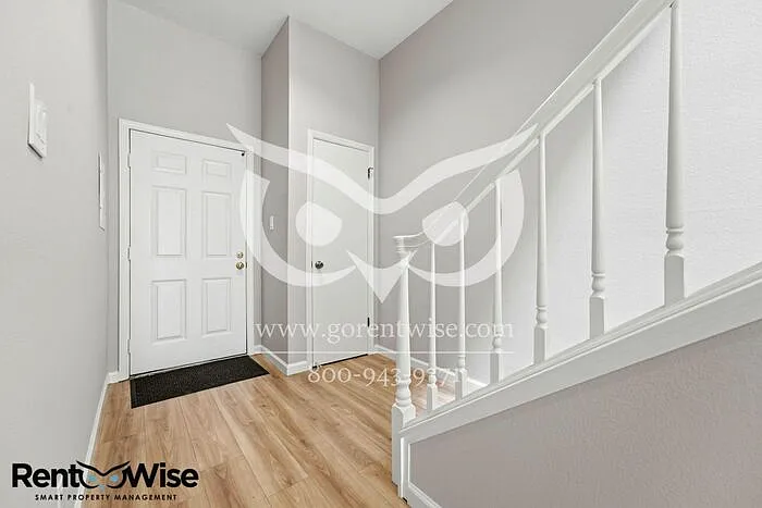 656 Cedar St #E — Photo 5