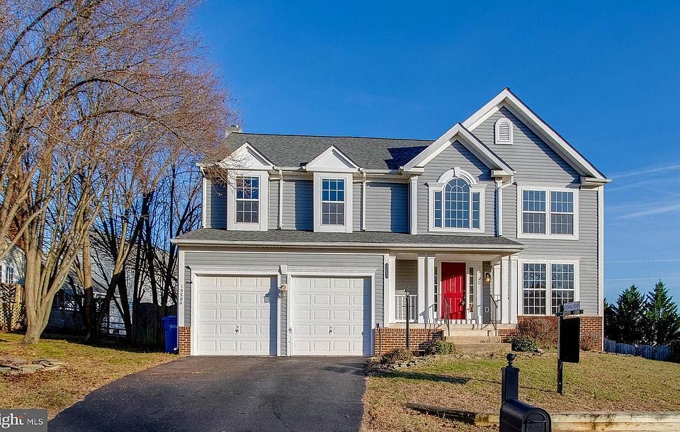 1st image of 15589 Bloomfield Dr