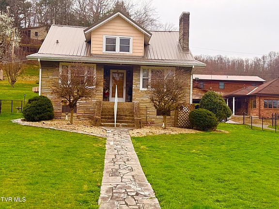 5th image of 130 Chatham Dr