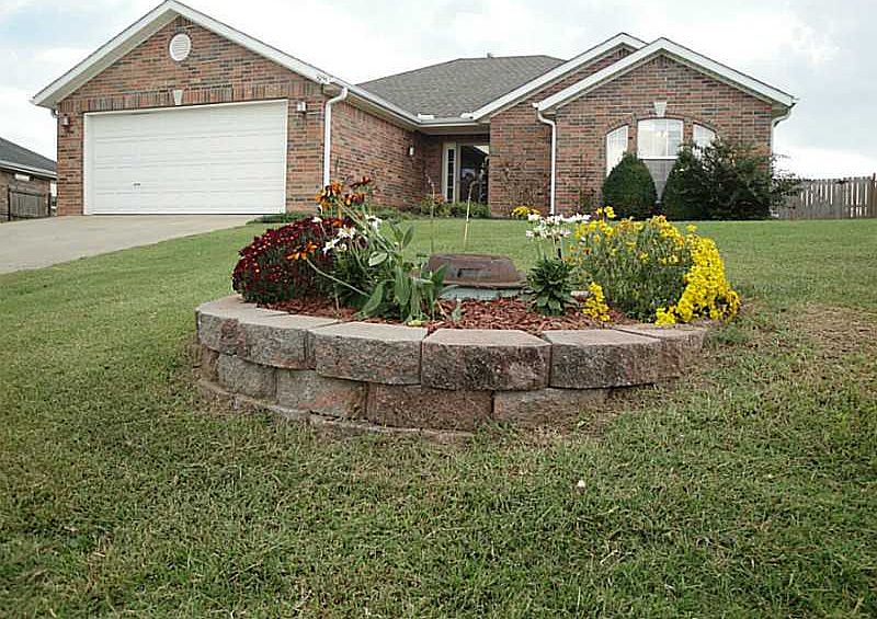 1st image of 1055 E Applewood Cir