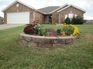 1055 E Applewood Cir, Centerton, AR 72719