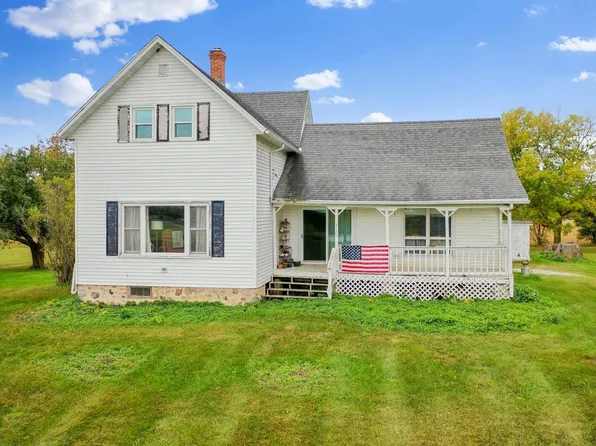 5129 Ball Park Rd, Little Suamico, WI 54141