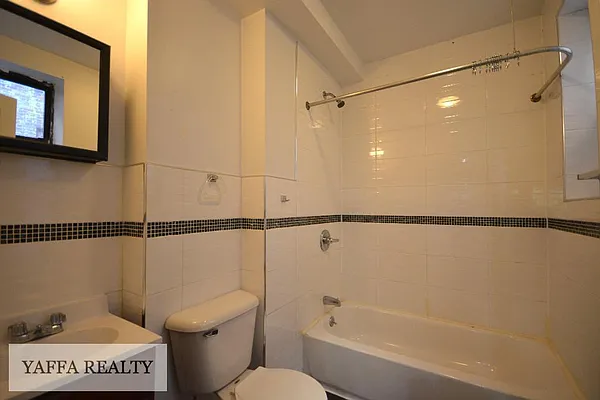 Rented by Yaffa Realty LLC | media 33