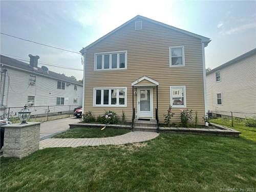 1st image of 62 Sandy Brook Dr Unit 1