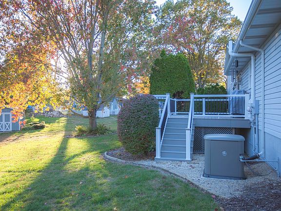 5th image of 123 Wilshire Dr