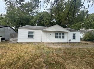 9733 Dennis Dr, Saint Louis, MO