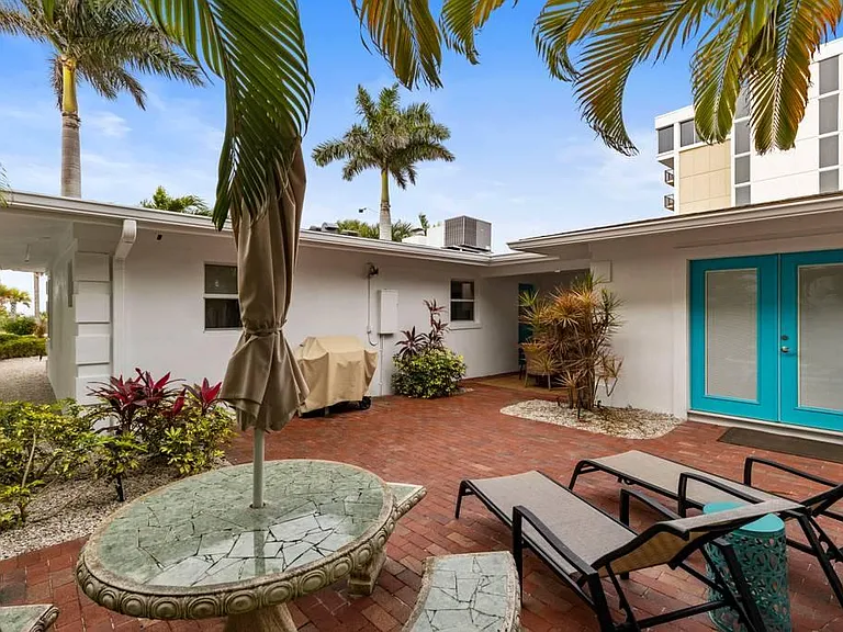 257 Benjamin Franklin Dr — Photo 24