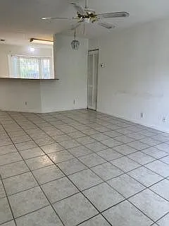 1646 Hawthorne Pl — Photo 5
