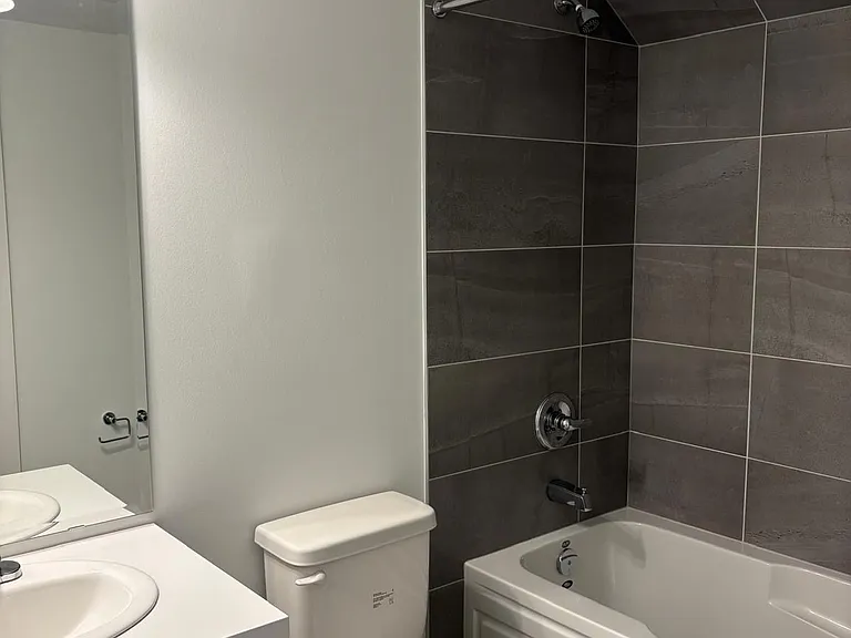 55 Romilly Ave — Photo 17