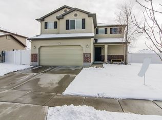 847 W Southampton Dr, North Salt Lake, UT 84054