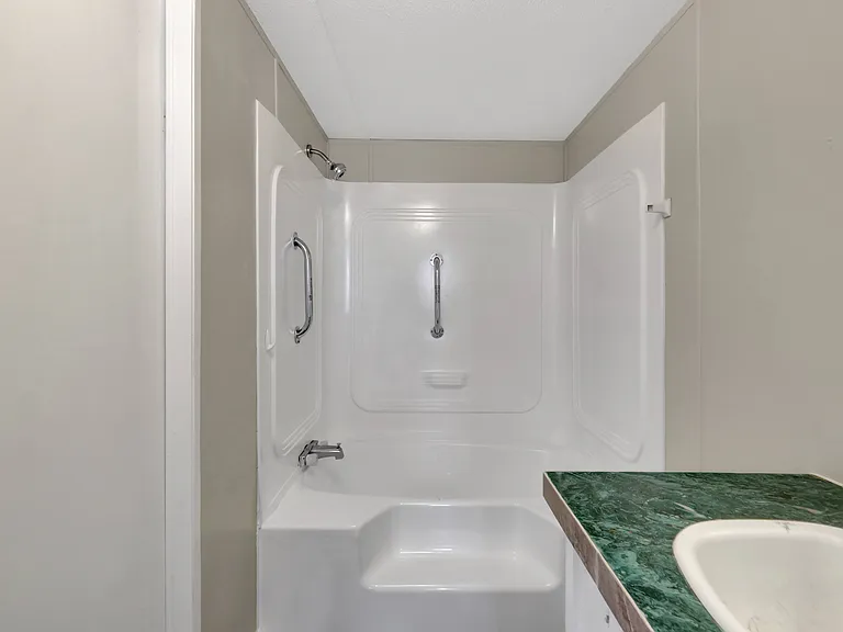 2751 Malvern Ave — Photo 49