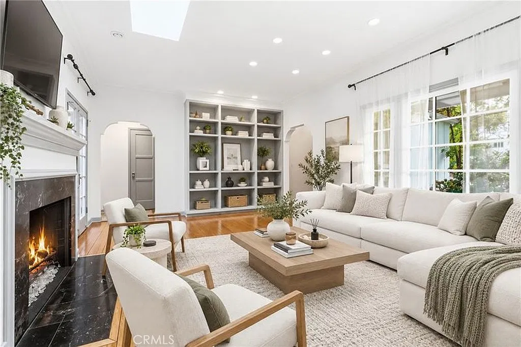 4 bed, 2.5 bath, 1690 sqft, $9,875 — Photo 3