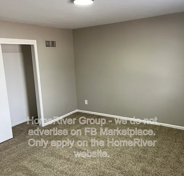 11029 N Oak Trfy — Photo 5