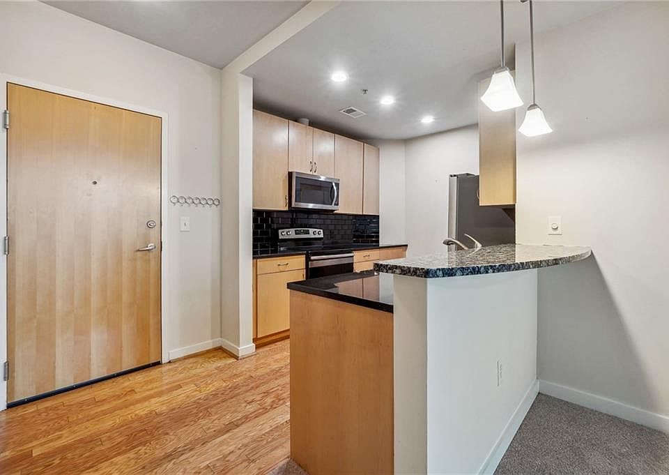 1st image of 400 W Peachtree St NW Unit 1715