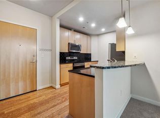 400 W Peachtree St NW UNIT 1715, Atlanta, GA 30308
