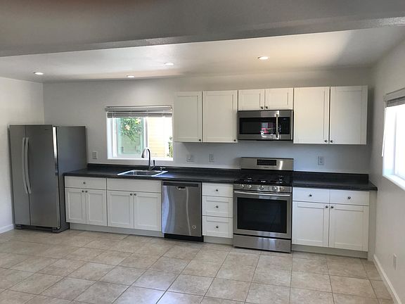 2nd image of 312 Lakau Pl #2