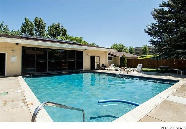 1st image of 1400 Golden Cir