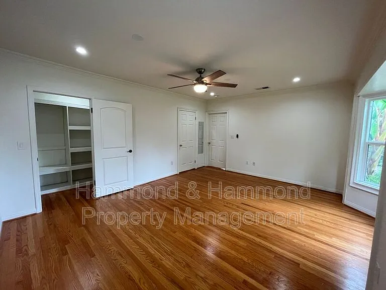 4316 Greenbush Ave — Photo 11
